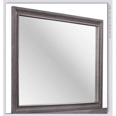 Grand miroir en verre biseauté gris Ryder avec bordure en bois pour une décoration élégante et une réflexion de la lumière améliorée
