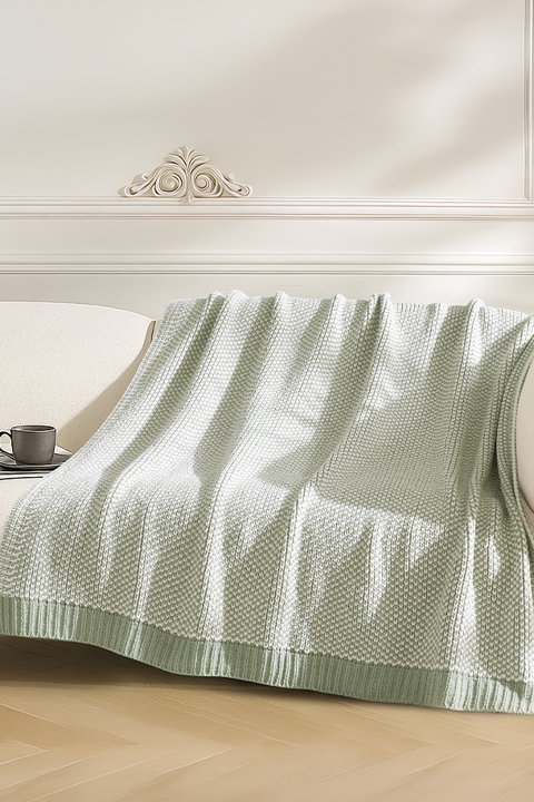 Blankets & Throws