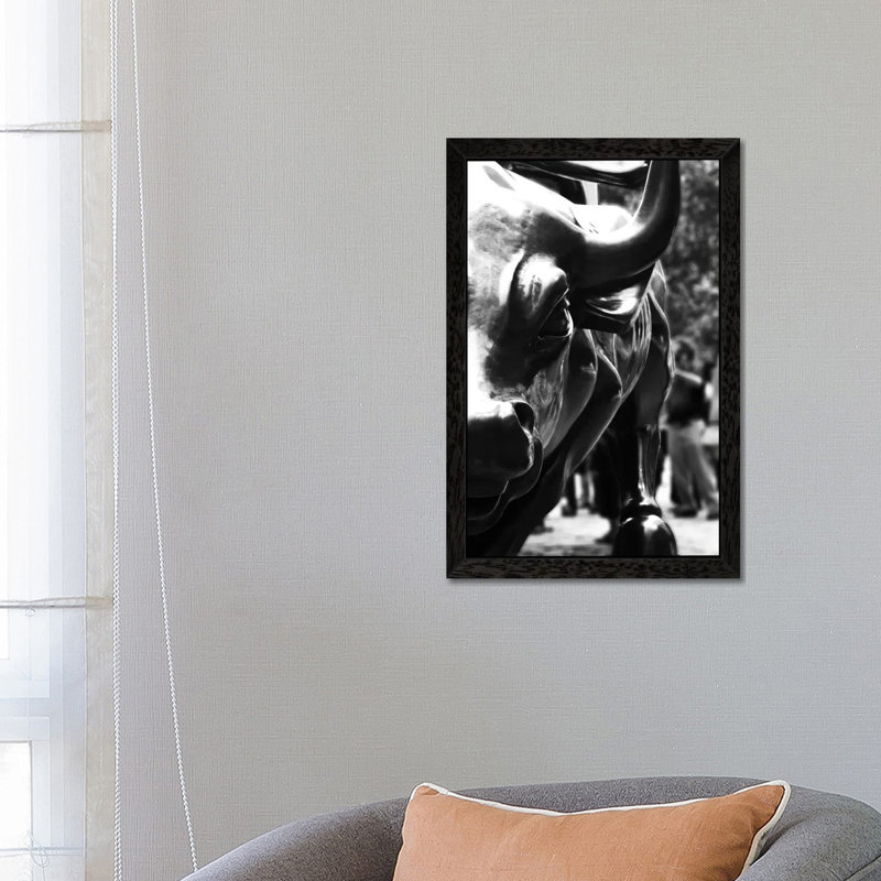 Wall Street Bull Close-up 1 Piece Wall Art on Canvas, 66.04 cm H x 45.72 cm W, Black Floater Framed