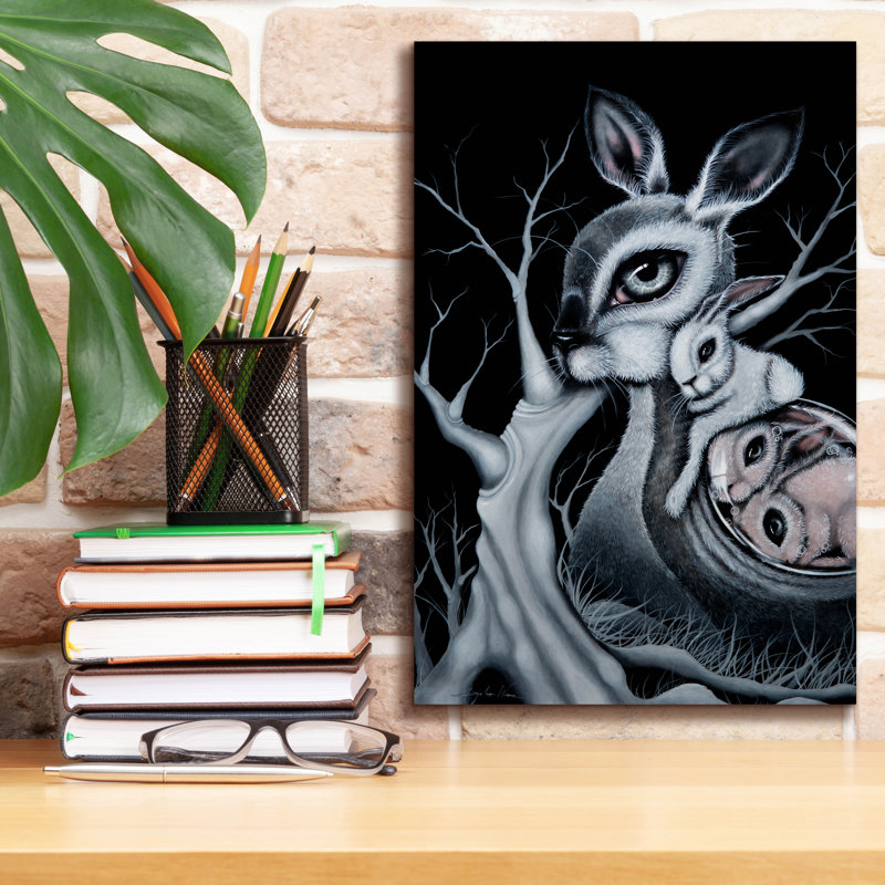 «Gracie Oaks», «The surrogate» par Angelina Wrona, art mural sur toile, H 18 po x l 12 po x P 0,75 po