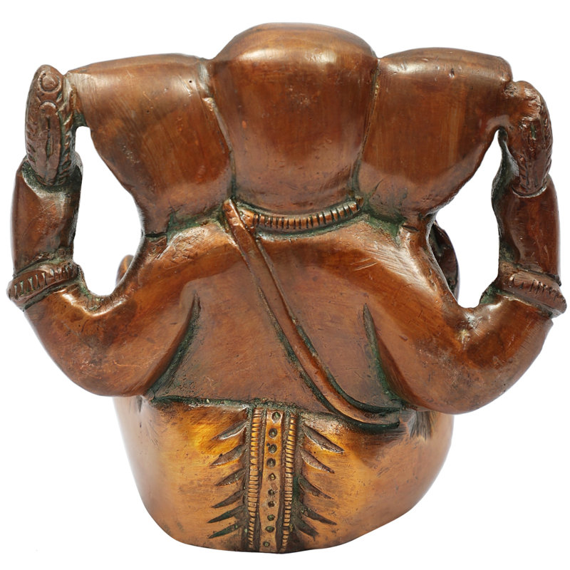 Ganesha mangeant Modaka, Brun