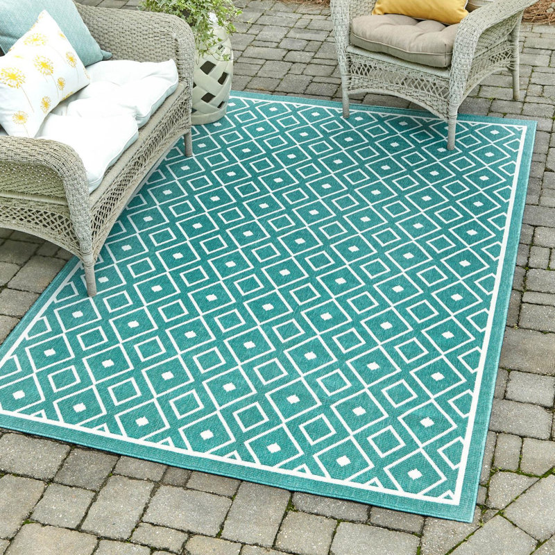Geometric Indoor / Outdoor Rug, Rectangle 4' x 6'