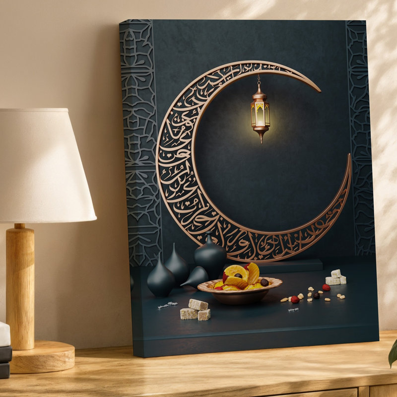 Reproduction d'art sur toile, une magnifique scène complexe mettant en vedette un mur texturé foncé orné d'un grand croissant de lune orné