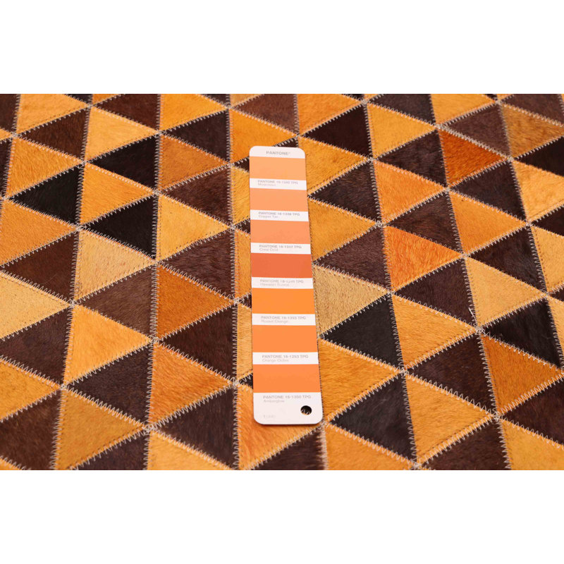Tapis en cuir de vache patchwork orange 4 pi 0 po x 6 pi 0 po