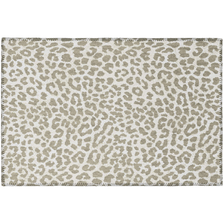 Tapis gris / blanc à imprimé animal