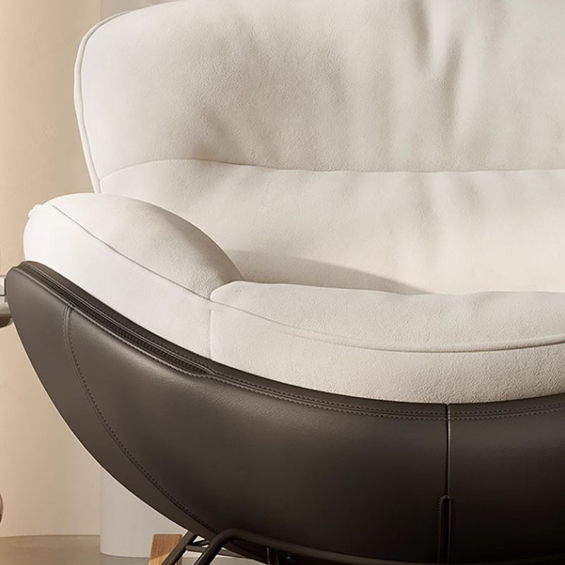 Chaise berçante simple et luxueuse