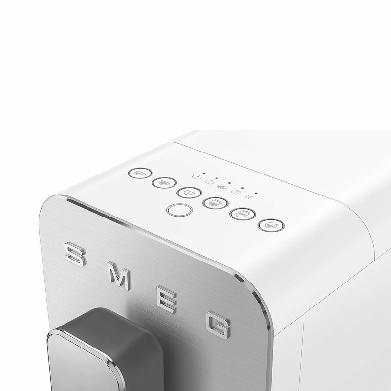 Smeg Fully Automatic Espresso Maker W External Milk Container, Matte White