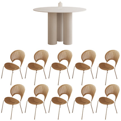 Petite table et chaises de style crème