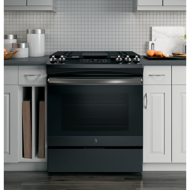 30" 5.3 cu ft. Slide-in Gas Range with Griddle, Black Slate