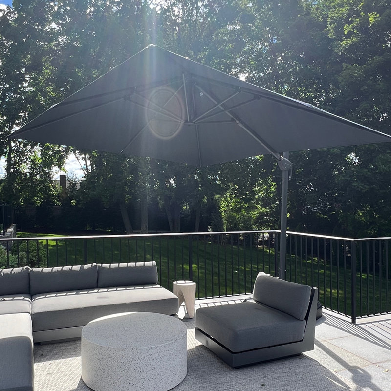 Parasol de patio extérieur carré avec roulettes 132 po Skaiste, gris, Gris