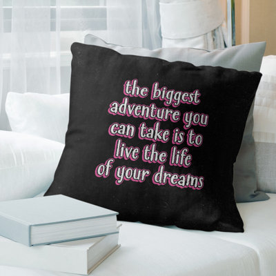 Housse de coussin style tableau noir The Bigeste Adventure Quote
