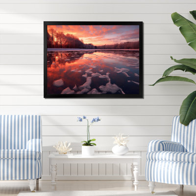 «Exquis Pastel Sunshine Over Icy Winter Lake I», reproduction sur toile