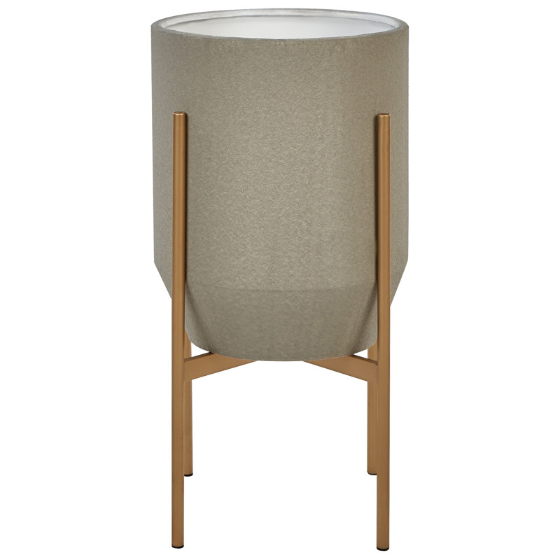 Mylah Metal Pot Planter