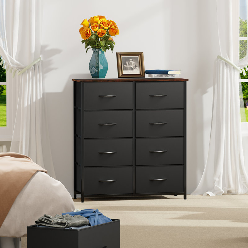Commode à 8 tiroirs l 33,7 po Lybbert, Noir / brun rustique