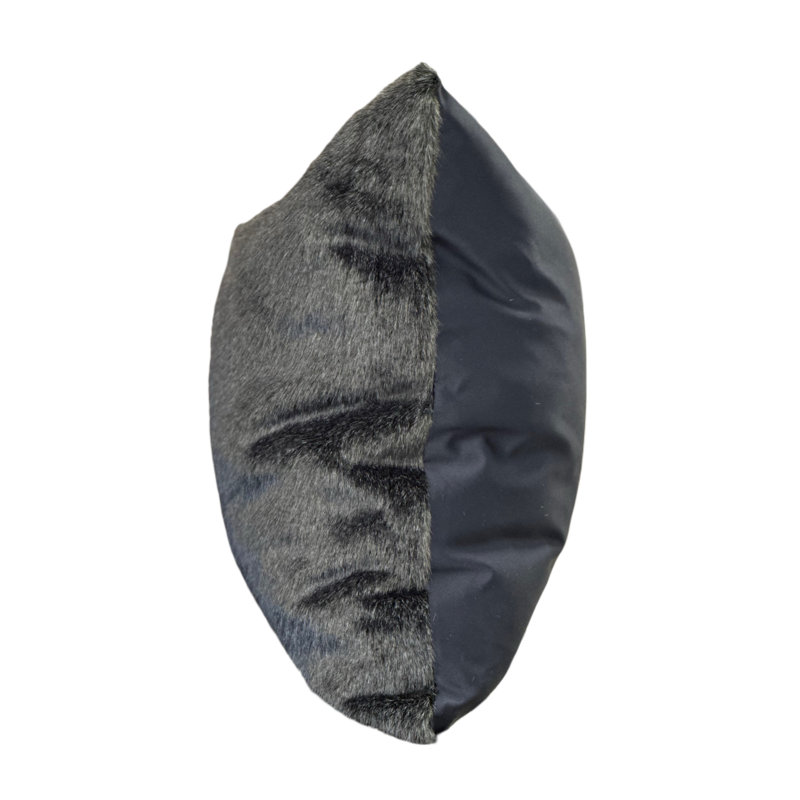 Oreiller moelleux en faux vison doux - Minko 13 rayures, Noir