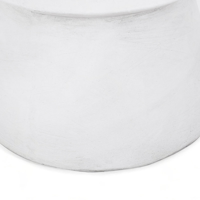 Table d'appoint d'extérieur en béton léger