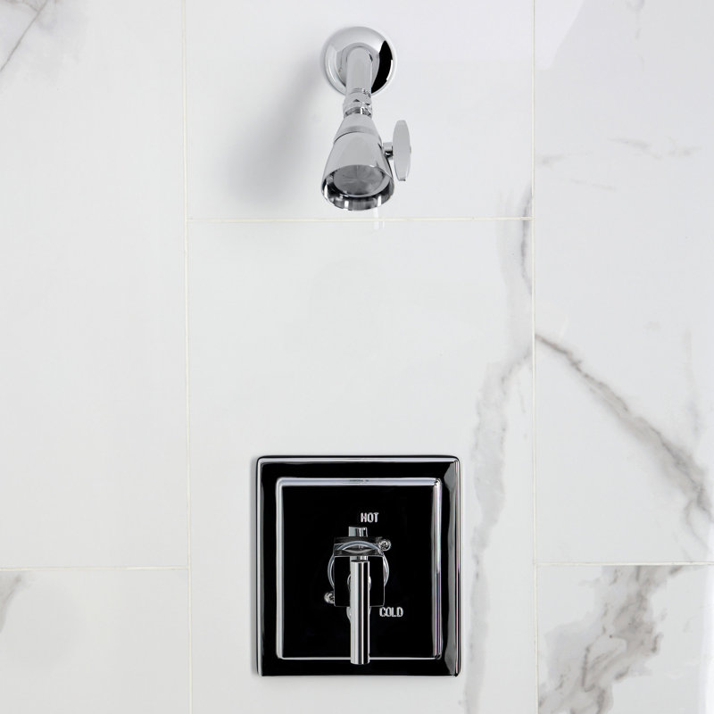 Robinet de douche à pression équilibrée à poignée simple Kingston Brass Claremont, Chrome poli