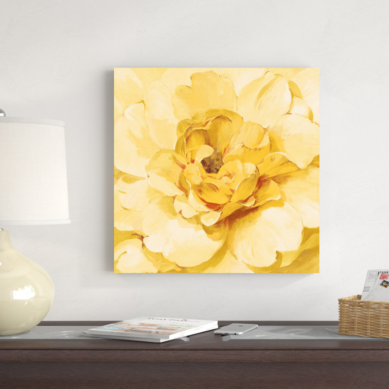 Pivoine jaune, H 20 po x l 20 po
