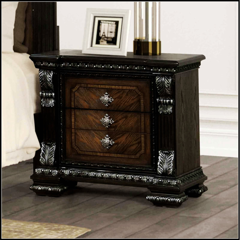 Table de chevet Ornate Moulding