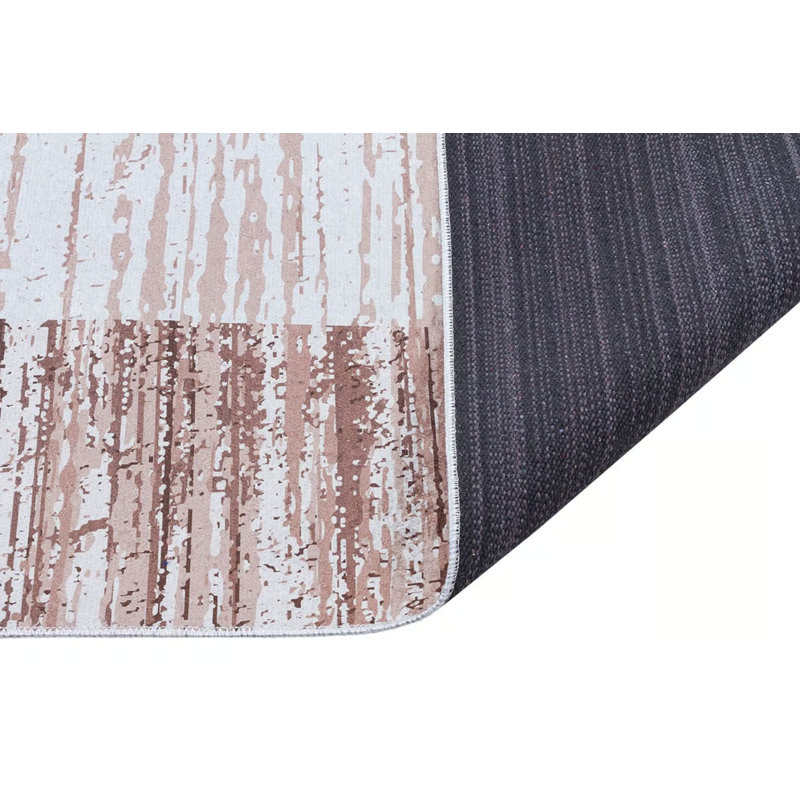 Tapis Currelly, Rectangle 5 pi 11 po x 9 pi 2 po