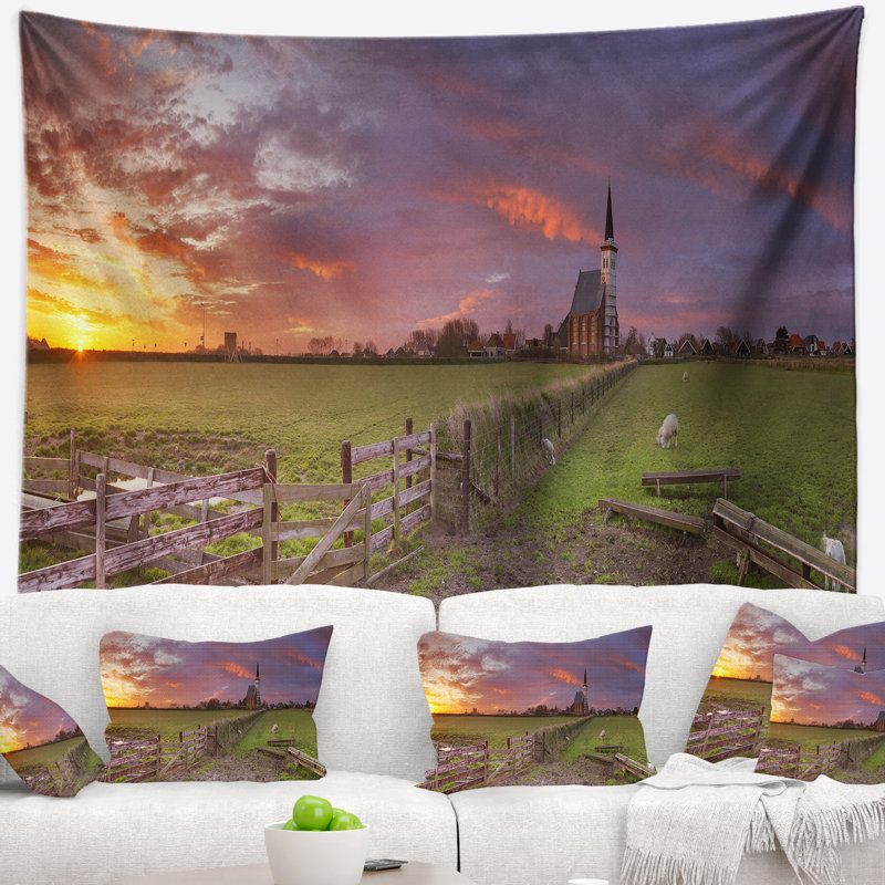 Tapisserie «Landscape Church of Den Hoorn on Texel Island», H 32 po x l 39 po