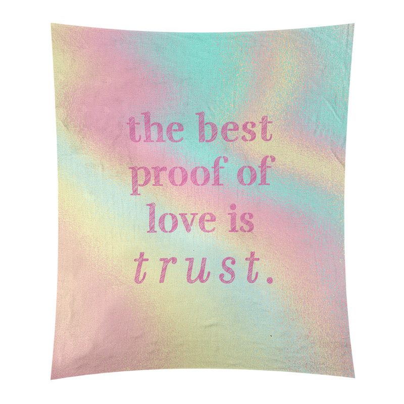 Tapisserie en polyester et citation manuscrite en polyester, H 104 po x l 88 po, Arc-en-ciel pastel