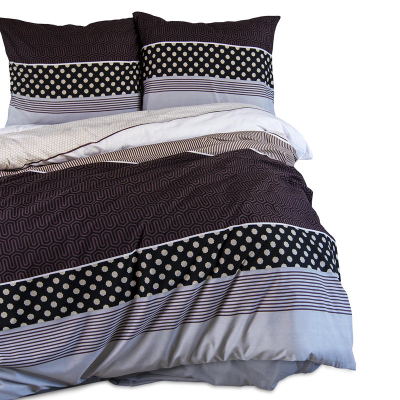 Polyester Duvet Cover Set with Pillow Shams Included