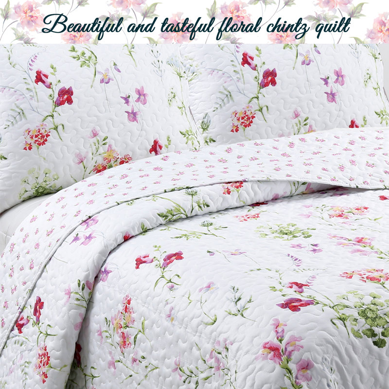 White Floral Microfiber Reversible Queen Quilt Set