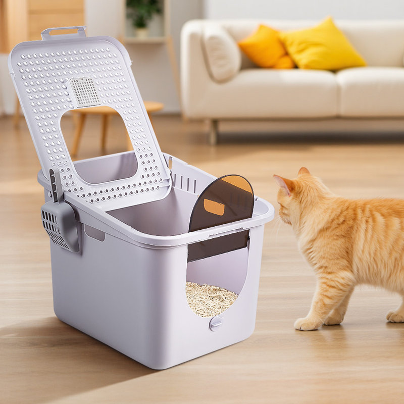 Litter Box with Built-in Scoop