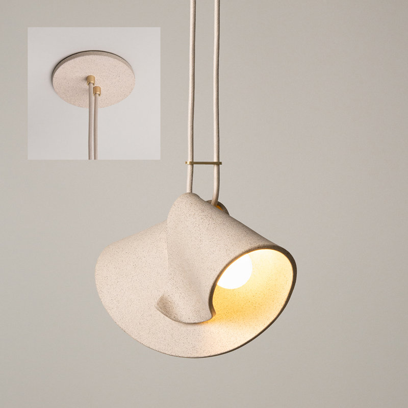 Shado Pendant, Sand