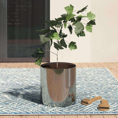 Harrogate Metal Pot Planter
