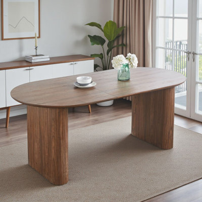 Extendable Dining Table With 2 Removable Leaves