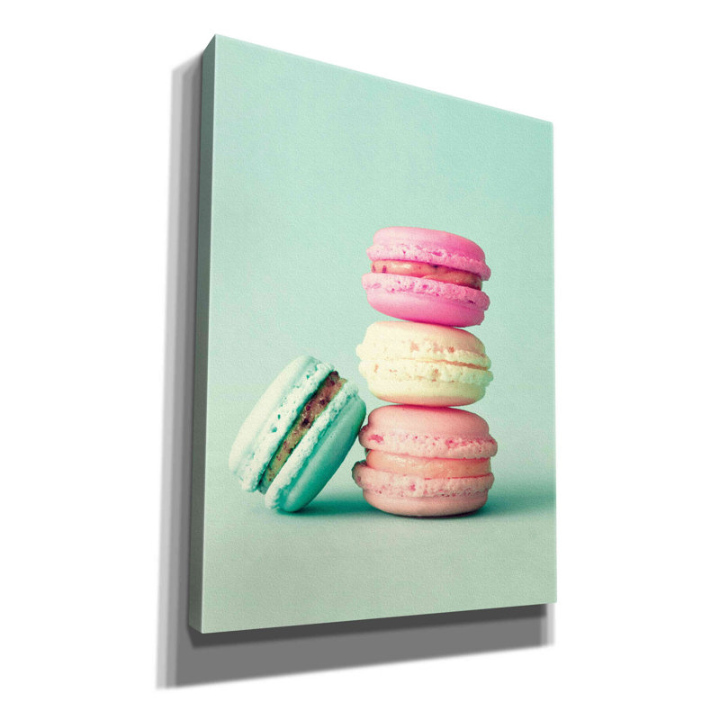 «Savorey French Macarons» par Incado, reproduction sur toile tendue, L 40 po x H 54 po
