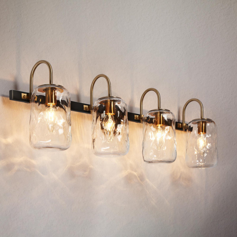 Éclairage pour salle de bain à 4 lumières à intensité variable Bergeson