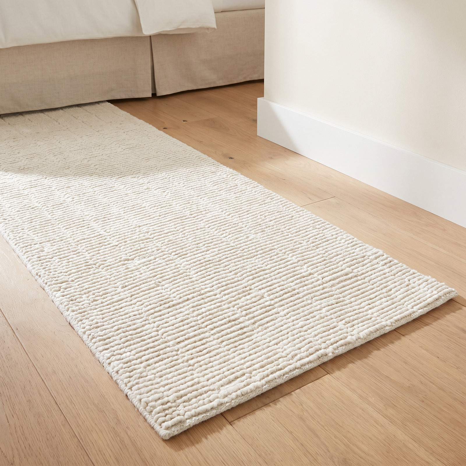Debra Ivory Hand-Tufted Wool Rug, Runner 2'6" x 8'