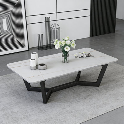 Table basse moderne et luxueuse