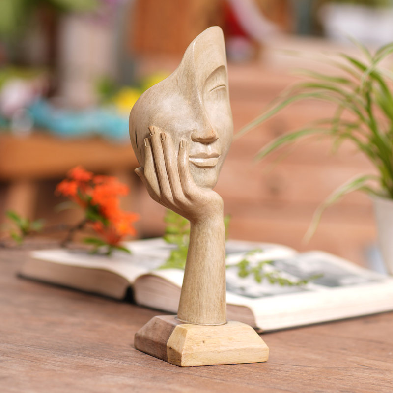 Sculpture Laya qui vous regarde