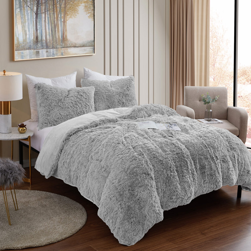 3 Piece Plush Shaggy Comforter Set Ultra Soft Luxurious Faux Fur Decorative Bedding, Silver, Twin Comforter + 1 Sham