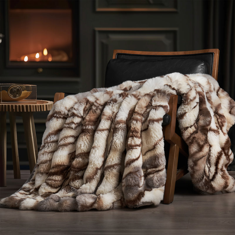 Jeté en fausse fourrure Ridgeline, Beige / marbre gris, L 80 po x l 60 po