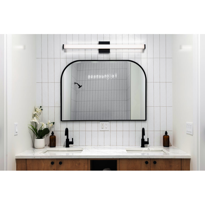 Éclairage pour meuble-lavabo à DEL Ronning, H 2 po x l 36 po x P 2 po, Noir mat