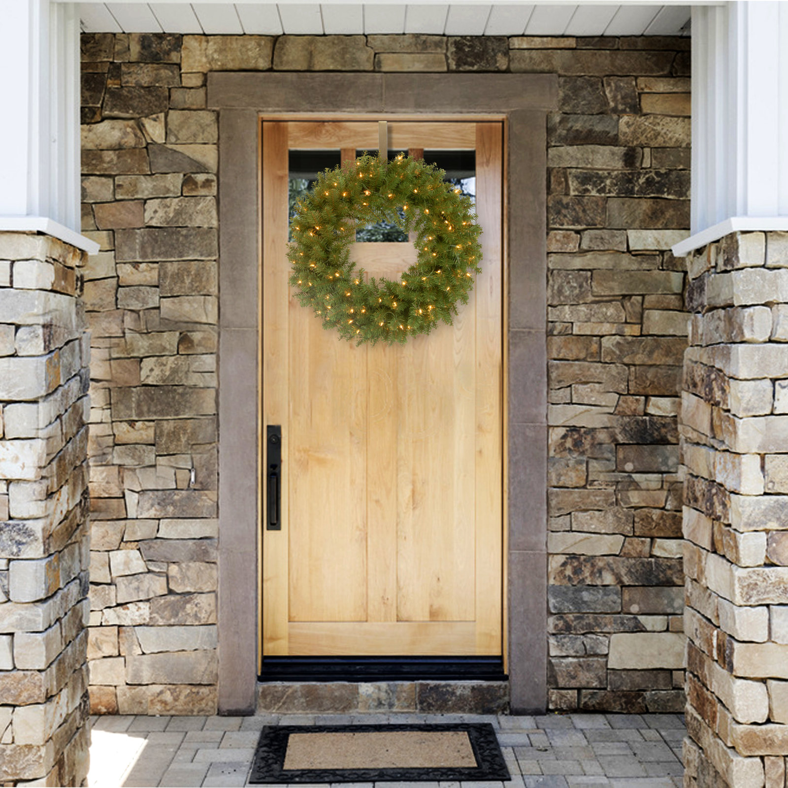 24" Handcrafted Pre-Lit Spruce Christmas Wreath