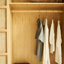 Armoire de rangement en bois et rotin