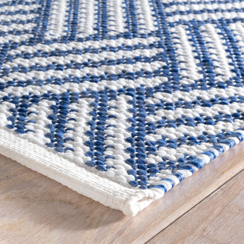 Crisscross Handwoven Indoor/Outdoor Rug, Runner 2'6" x 8', Denim/White