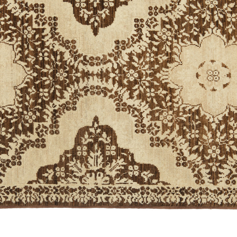 Beige Traditional Wool Rug - 9'10" x 13'9"