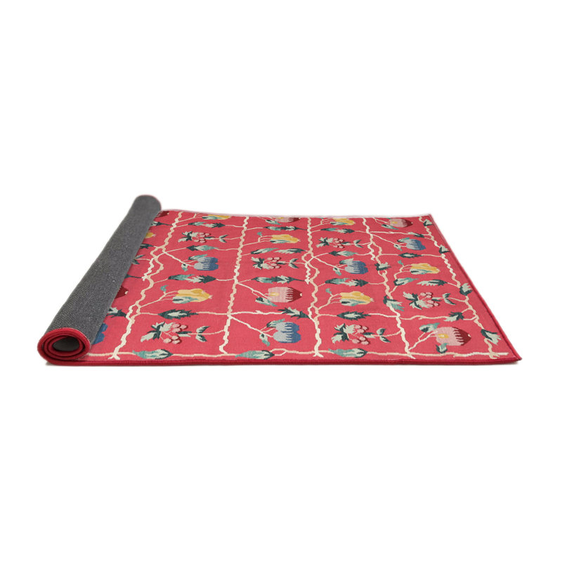 Indoor Rug, Round 3'
