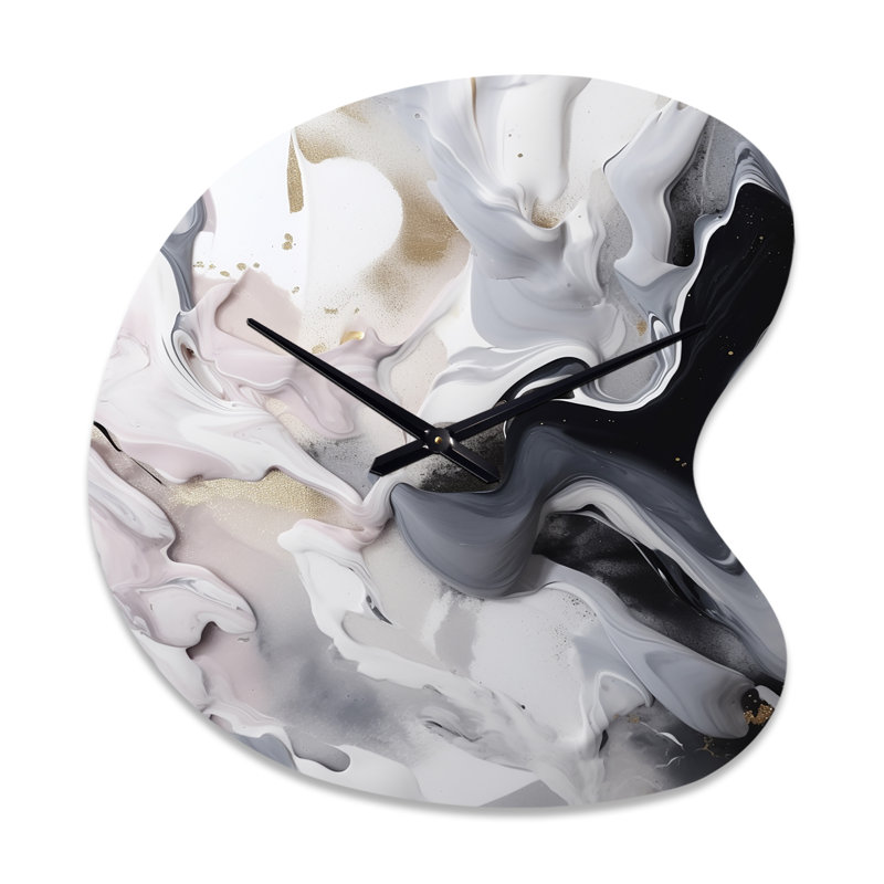 Blanc et gris captivant marbre II - horloge murale en métal de forme unique en marbre, horloge murale asymétrique moderne