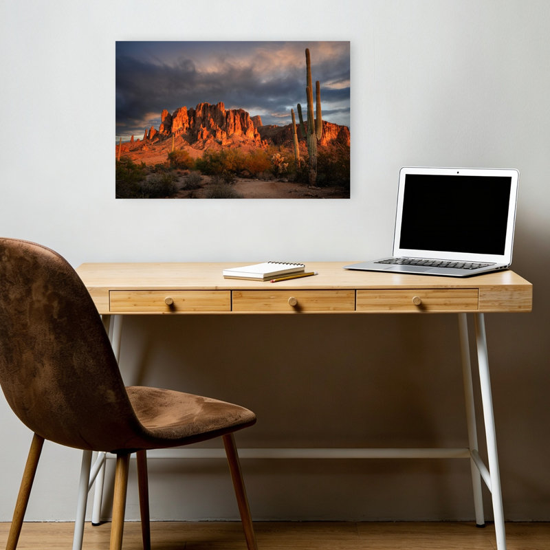 «Saguaro Mountain Sunset», impression de cactus dramatique coloré, paysage de montagne, H 12 po x l 18 po