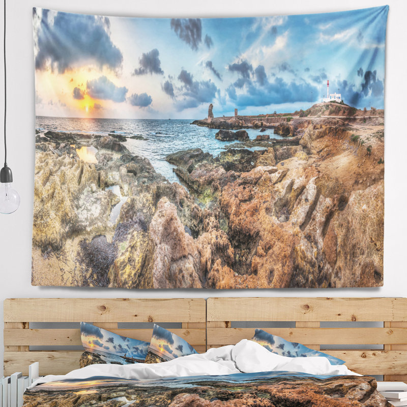 Tapisserie bord de mer bleu ciel sur une côte rocheuse, H 50 po x l 60 po