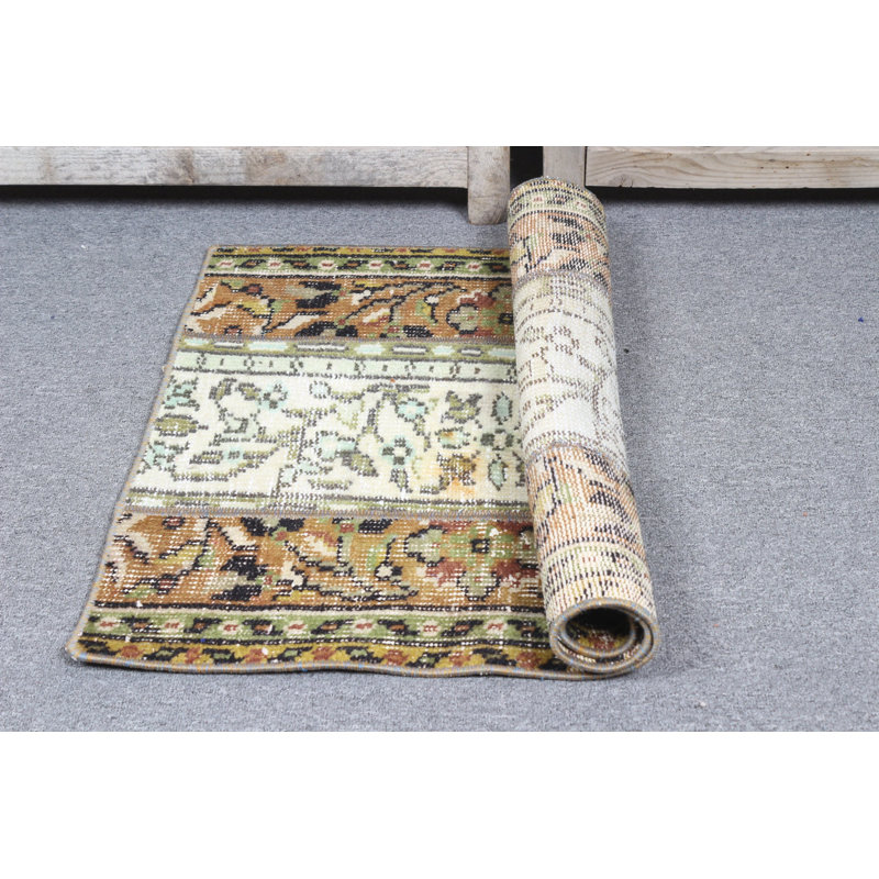 Tapis turc rétro Oushak à motif floral idéal pour le vestibule en tant que tapis de porte de petite taille présentant un style patchwork vert