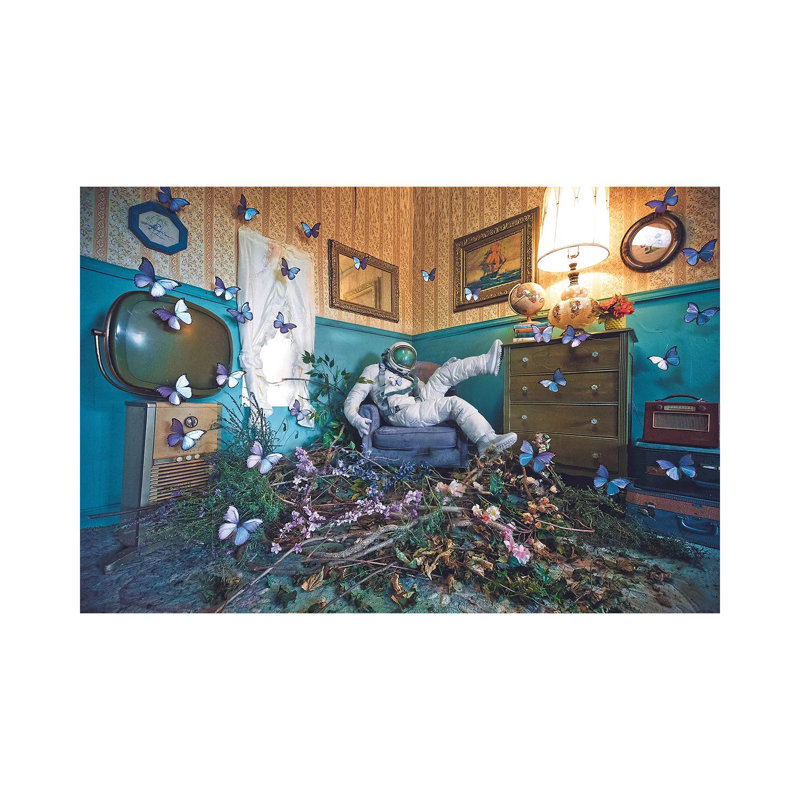 The Lonely Astronaut X par Karen Jerzyk - Giclée sur toile tendue avec châssis, H 12 po x l 18 po x 1,5 po